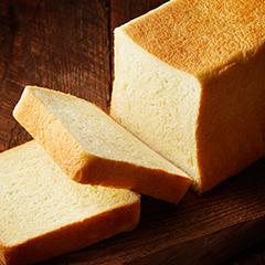 セモリナ小麦のお日様食パン