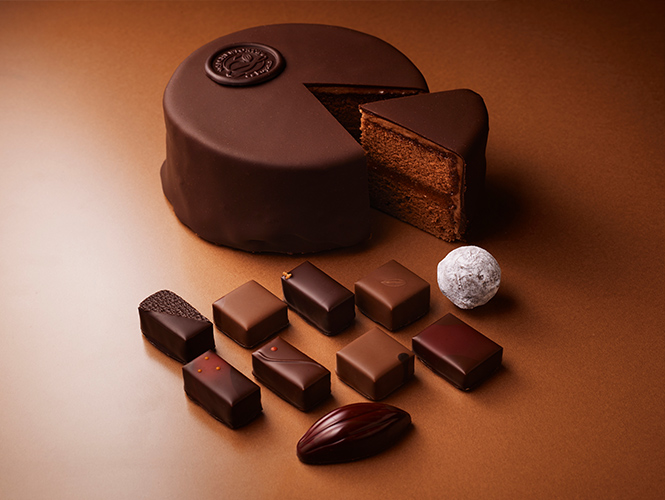 SACHERTORTE＋BONBON CHOCOLAT ザッハトルテ＋ボンボンショコラアソート