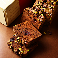 ピスタチオとグリオットチェリーのブラウニー