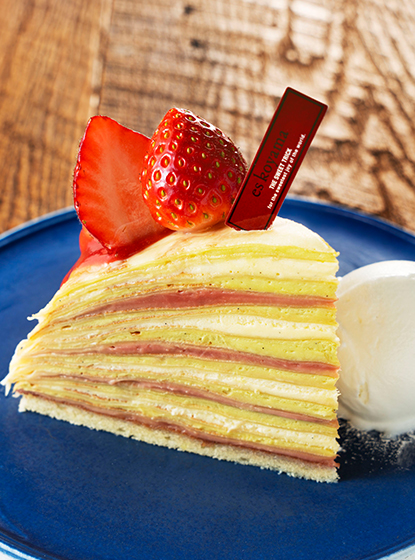 hanareのミルクレープ～苺＆ピスタチオ～