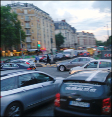 16時過ぎ。パリ、
シャルルドゴールド空港に
到着。
明日の朝バスクに向けて
出発する為、
ひとまずオルリー空港の
ヒルトンホテルで一泊。