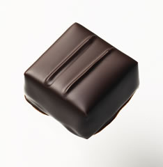 Ethiopia × Peru　エチオピア（ブルーナイル）× 
ペルー（ピウラ・ケマゾン・カカオブランコ63%）